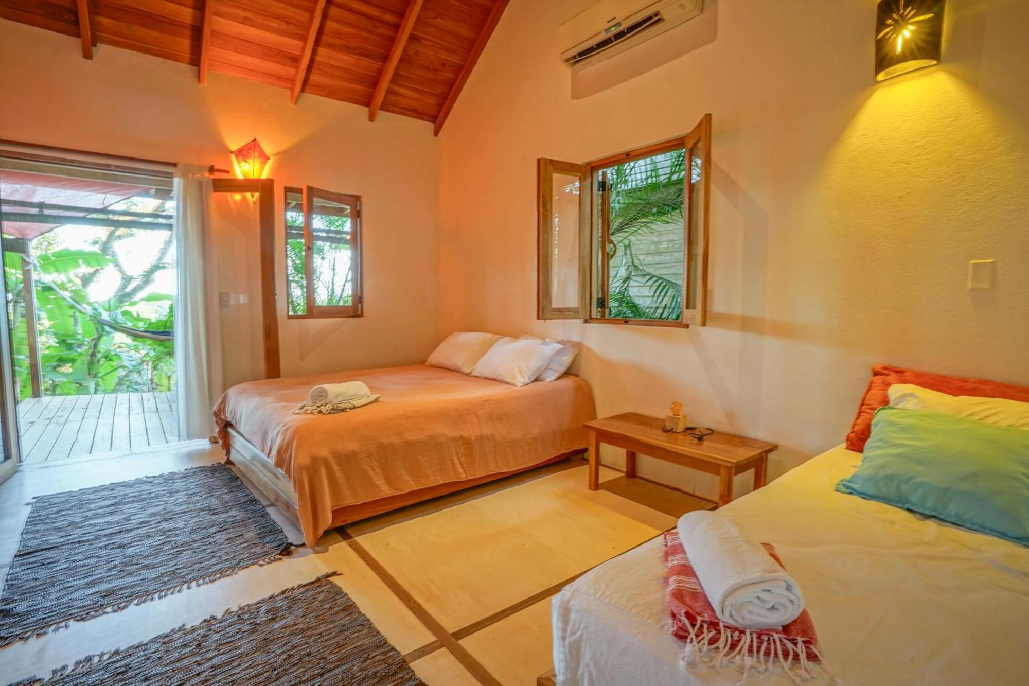 Calamocha Lodge Playa Santa Teresa  Kültér fotó